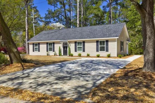 122 Thompson St, Walterboro, SC 29488