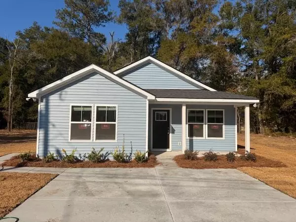 913 N Lemacks St, Walterboro, SC 29488