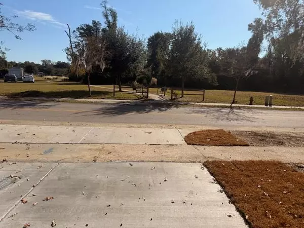 Walterboro, SC 29488,911 N Lemacks St