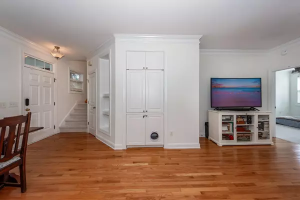 Charleston, SC 29492,1886 Pierce St