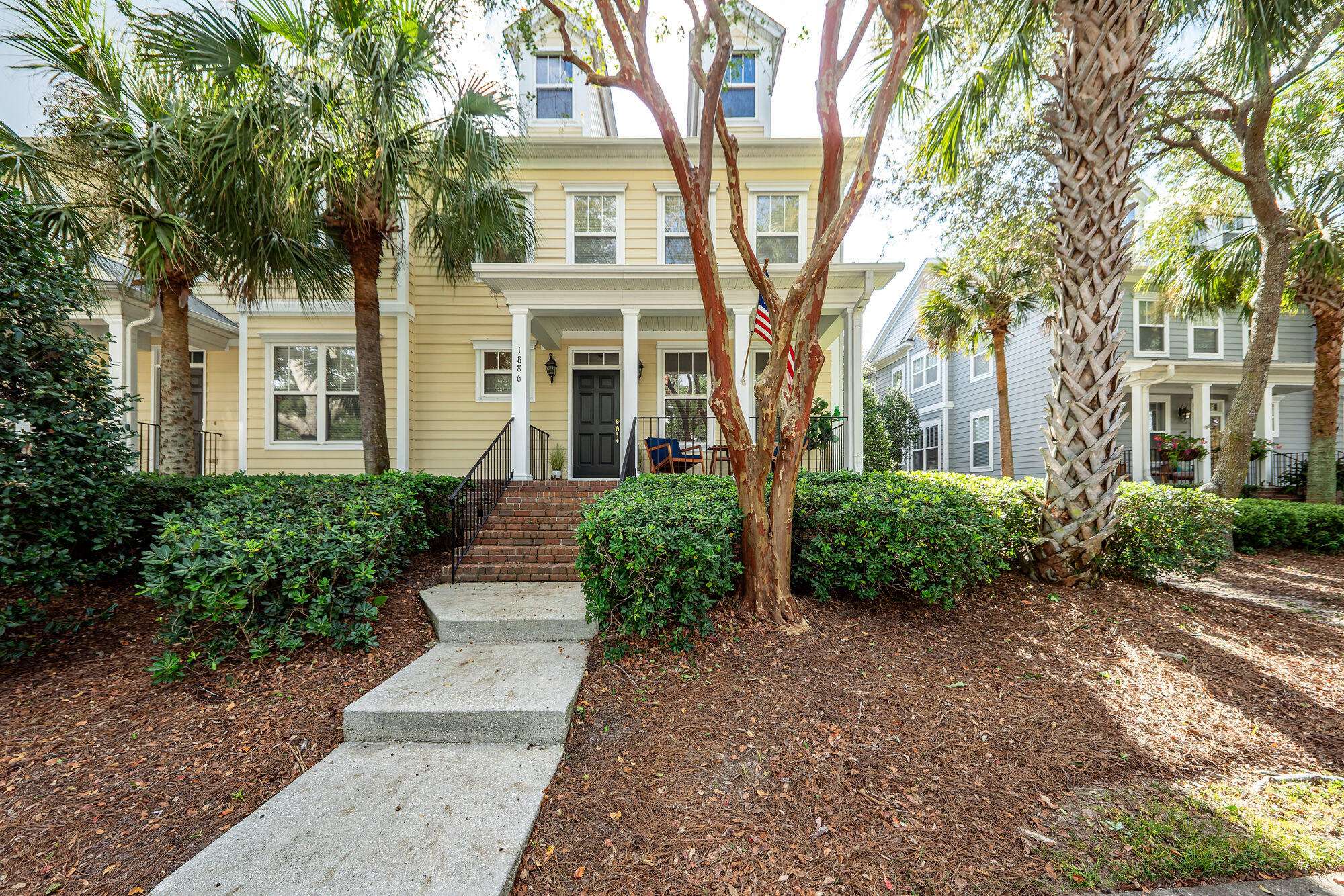 1886 Pierce St, Charleston, SC 29492