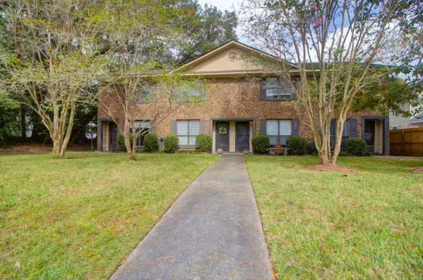 Charleston, SC 29412,10 Bass Ln #D