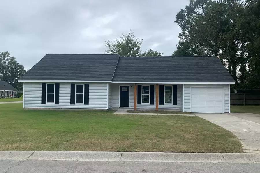 2916 Salamander Creek Ln, North Charleston, SC 29406