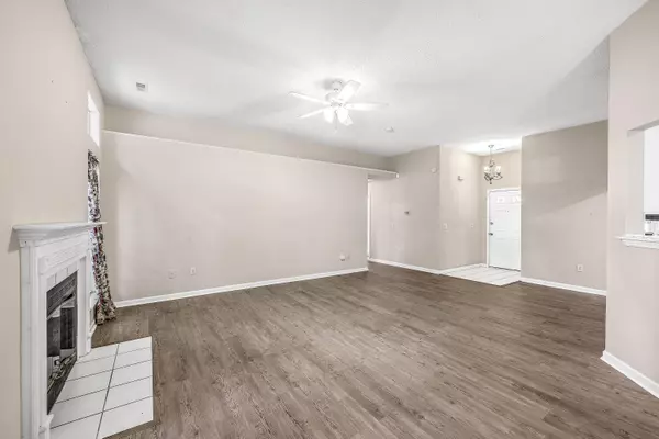 North Charleston, SC 29420,8620 Coppergrove Dr