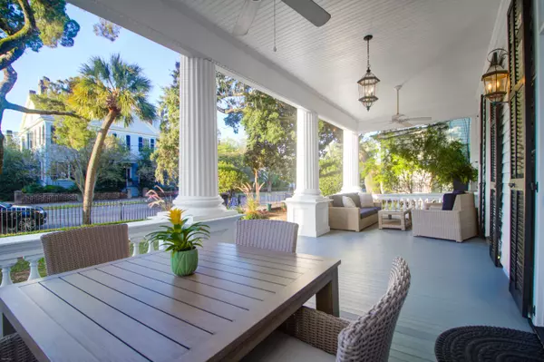 Charleston, SC 29401,180 Broad St #A