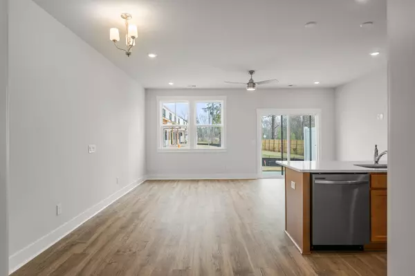 Goose Creek, SC 29445,358 Bremerton Dr