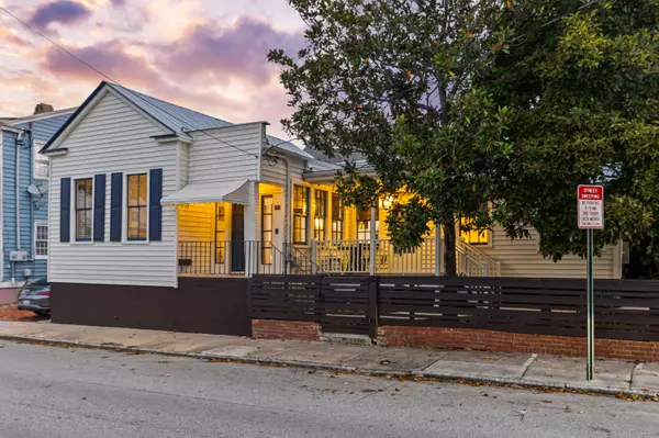 Charleston, SC 29403,24 Hanover St