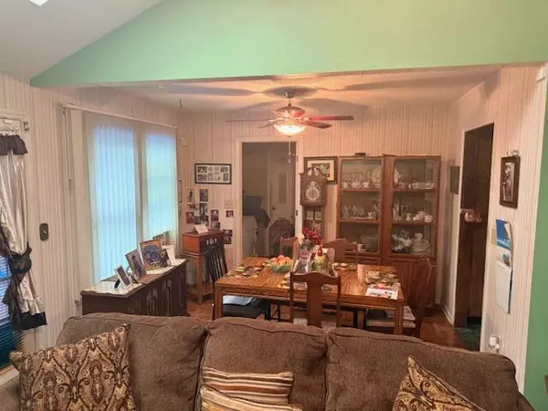 North Charleston, SC 29418,7752 Rosin Dr