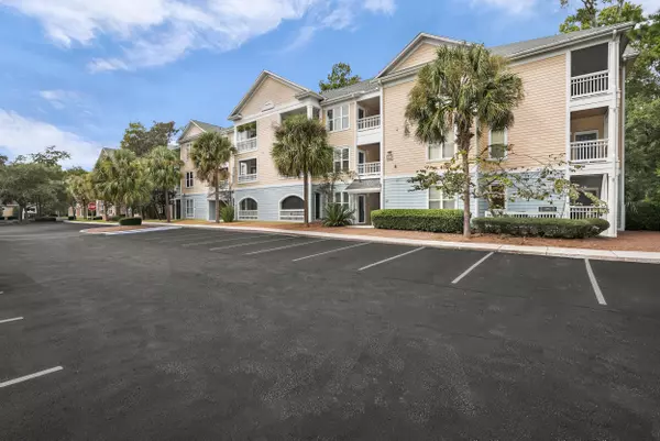 Charleston, SC 29492,200 Bucksley Lane ##205