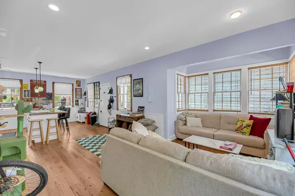 Charleston, SC 29403,4 Bogard St