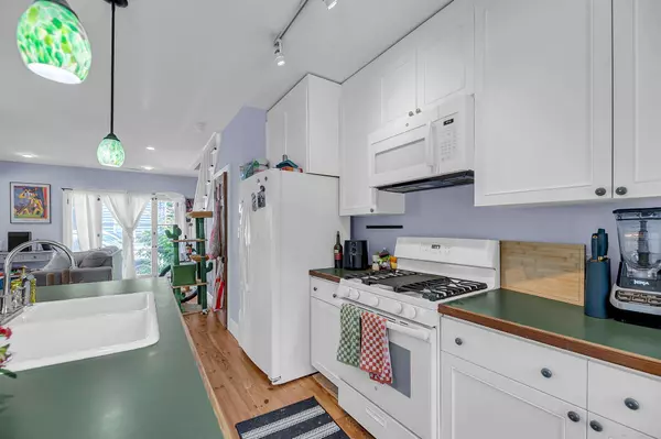 Charleston, SC 29403,4 Bogard St