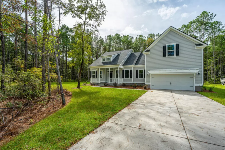 3011 Sweetwater Ln, Awendaw, SC 29429