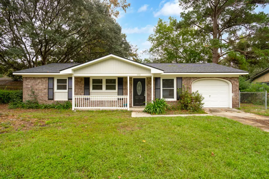 103 Peake Ln, Summerville, SC 29485