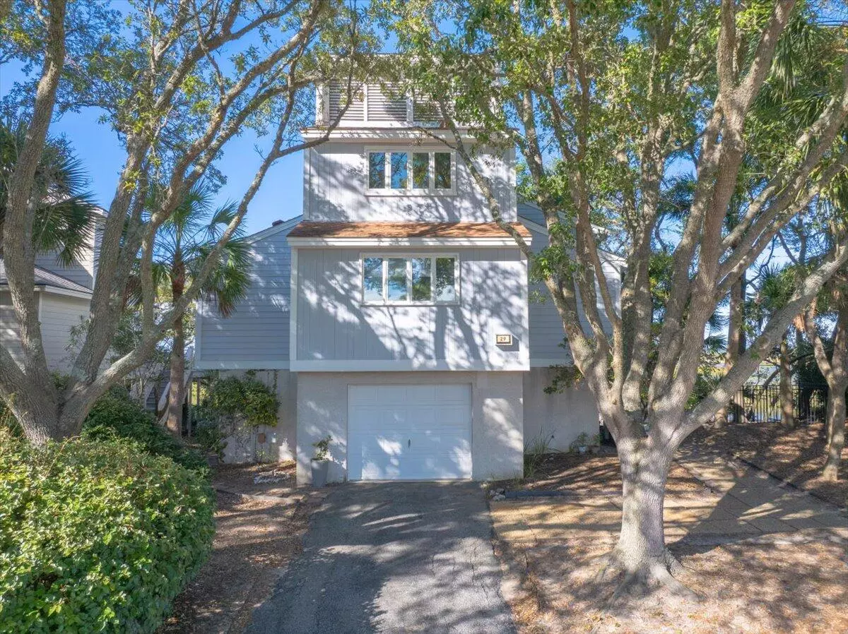 Isle Of Palms, SC 29451,29 Marsh Island Ln