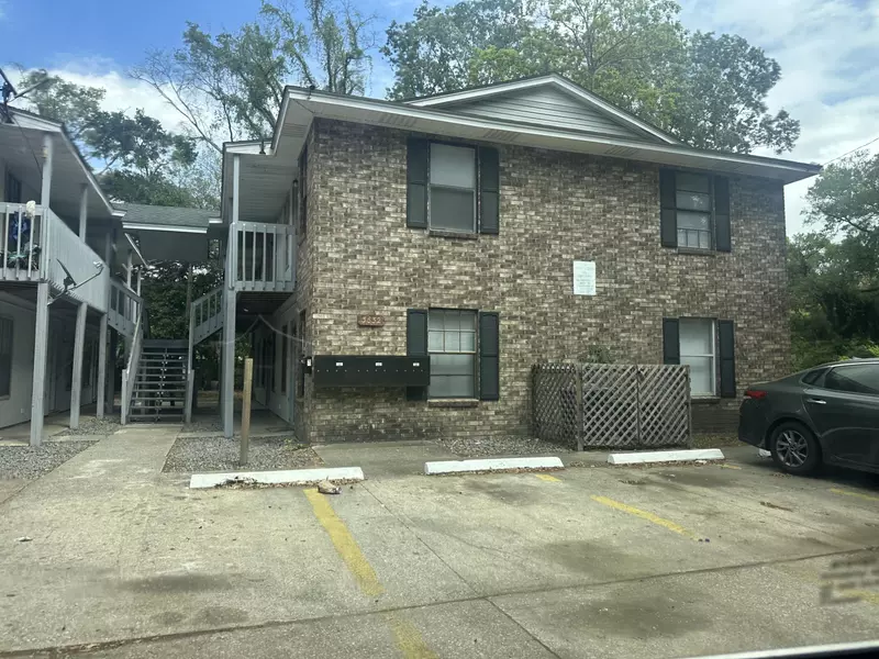 5632 Dobson St #B3, North Charleston, SC 29406