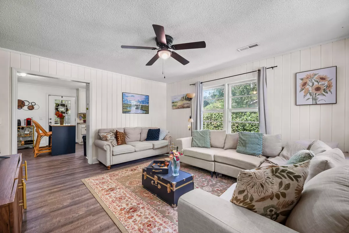 Yemassee, SC 29945,41 Lacey St St