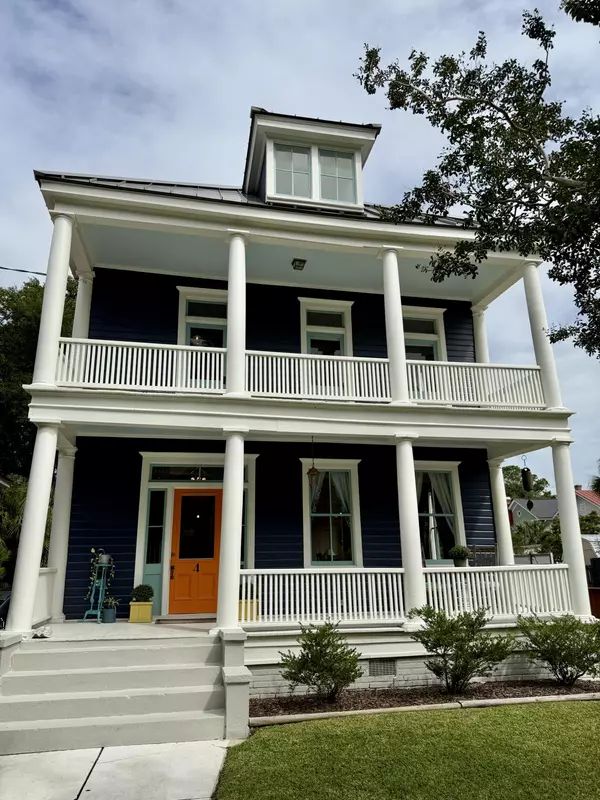4 Kenilworth Ave, Charleston, SC 29403