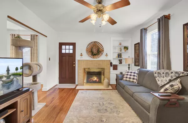 Hanahan, SC 29410,1211 Vienna Woods Rd