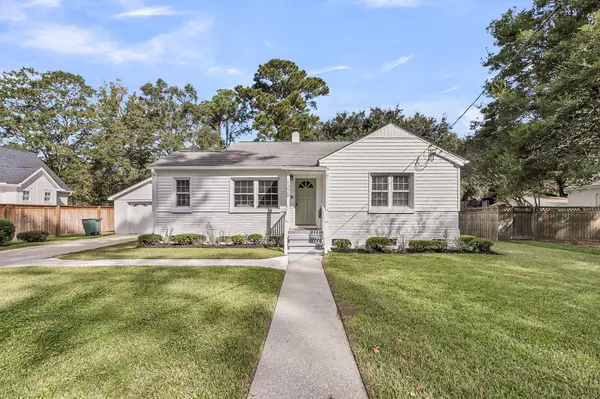 1226 Forestwood Dr, Charleston, SC 29407