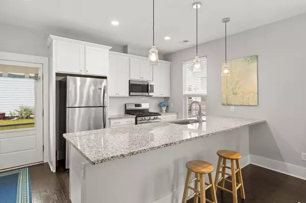 Summerville, SC 29486,310 Watergrass St