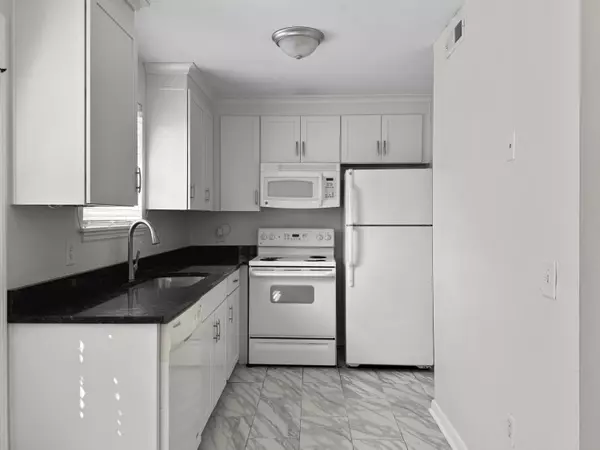 Charleston, SC 29414,415 Parkdale Dr #9e