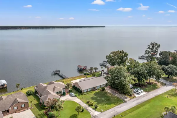 Santee, SC 29142,469 Santee Dr