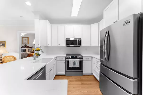 Charleston, SC 29412,1025 Riverland Woods Pl #1017