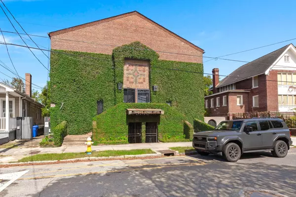 Charleston, SC 29403,2 Francis St #C