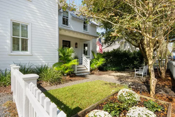 Mount Pleasant, SC 29464,517 Whilden St