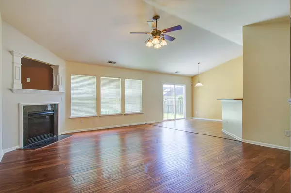 Summerville, SC 29485,9612 Oldbury Rd