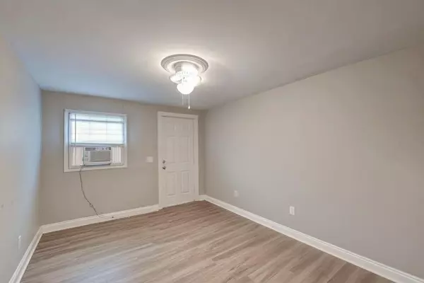 North Charleston, SC 29406,2205 Russelldale Ave