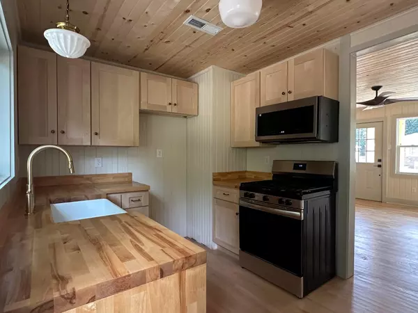 North Charleston, SC 29405,2531 Wecco St