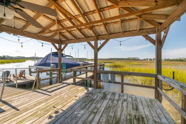 Charleston, SC 29492,1017 Rivershore Rd