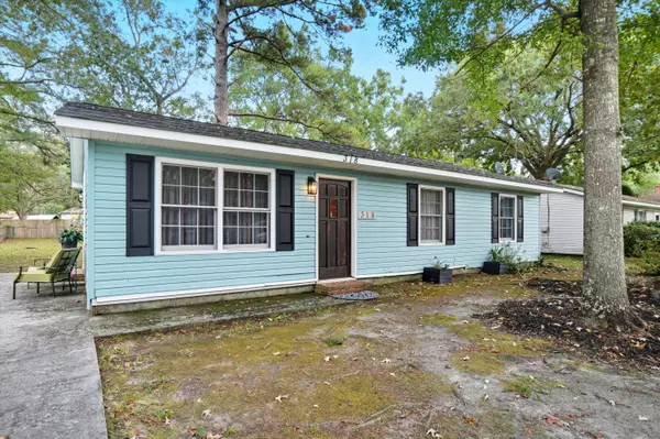 318 Jean Wells Dr, Goose Creek, SC 29445