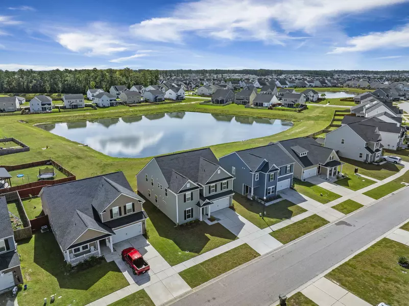312 Firewheel Ct, Summerville, SC 29486