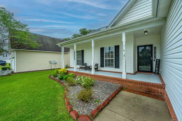 Summerville, SC 29483,162 Cotillion Cres