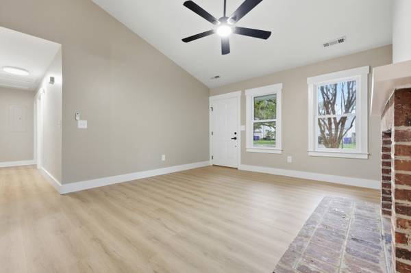 James Island, SC 29412,1107 Secessionville Rd