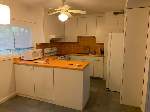 Isle Of Palms, SC 29451,806 Palm Blvd #A