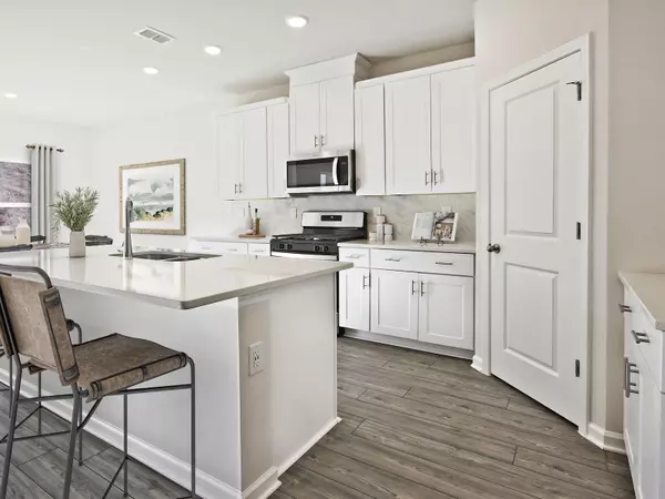 Summerville, SC 29486,407 Radiant Blue Way