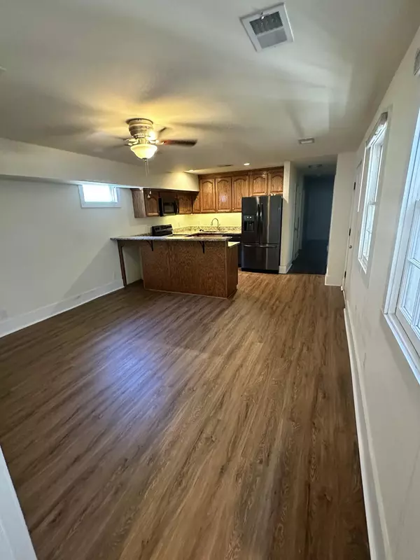 Charleston, SC 29403,58 America St