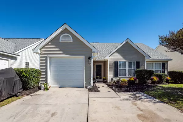 1501 Pinethicket Dr, Summerville, SC 29486