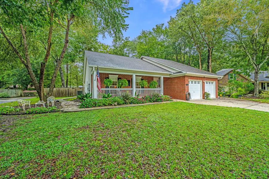 108 Bonneau Ct, Summerville, SC 29485