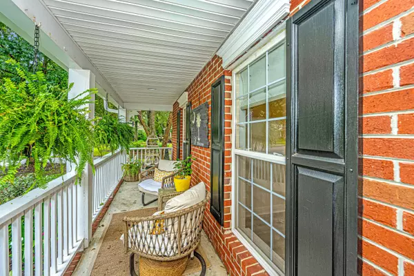 Summerville, SC 29485,108 Bonneau Ct