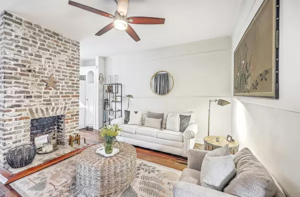 Charleston, SC 29403,8 Amherst St