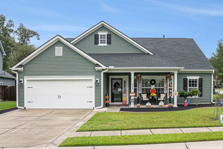 8438 Middle River Way, North Charleston, SC 29420