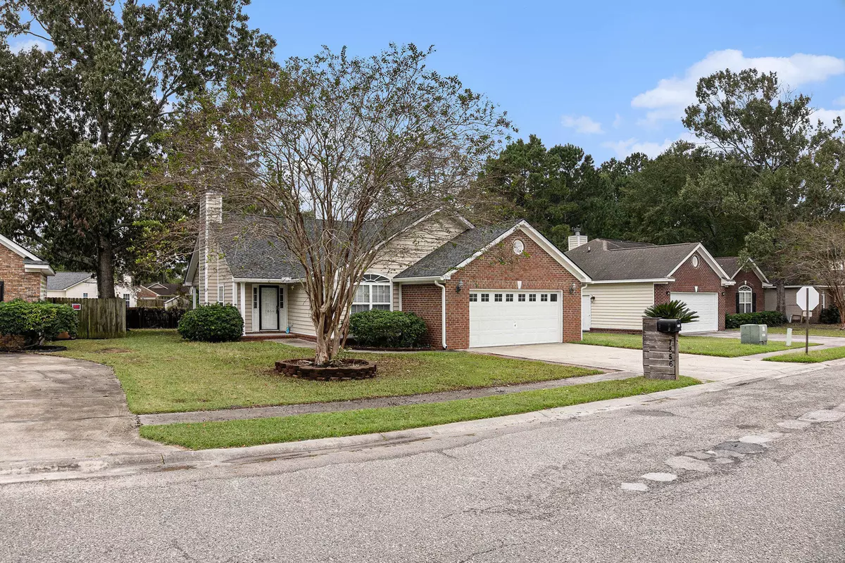 North Charleston, SC 29418,7856 High Maple Cir