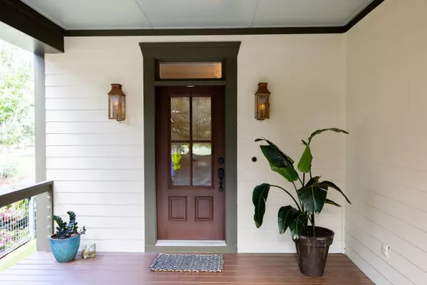 Charleston, SC 29492,156 Etiwan Park St