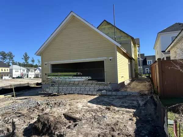 Summerville, SC 29486,726 Rumbling Leaf Ln