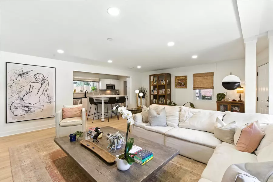 610 Palmetto St, Mount Pleasant, SC 29464