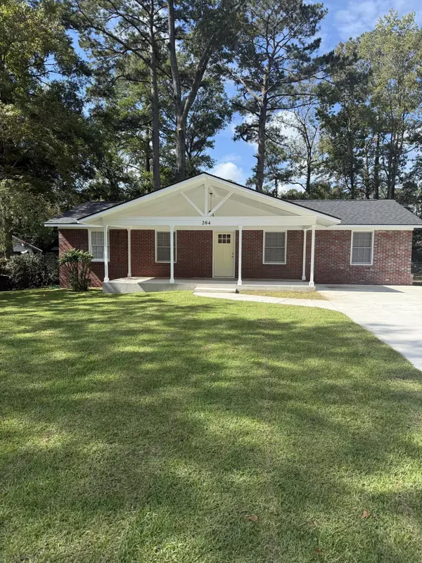 204 Oakdale Dr, Summerville, SC 29483